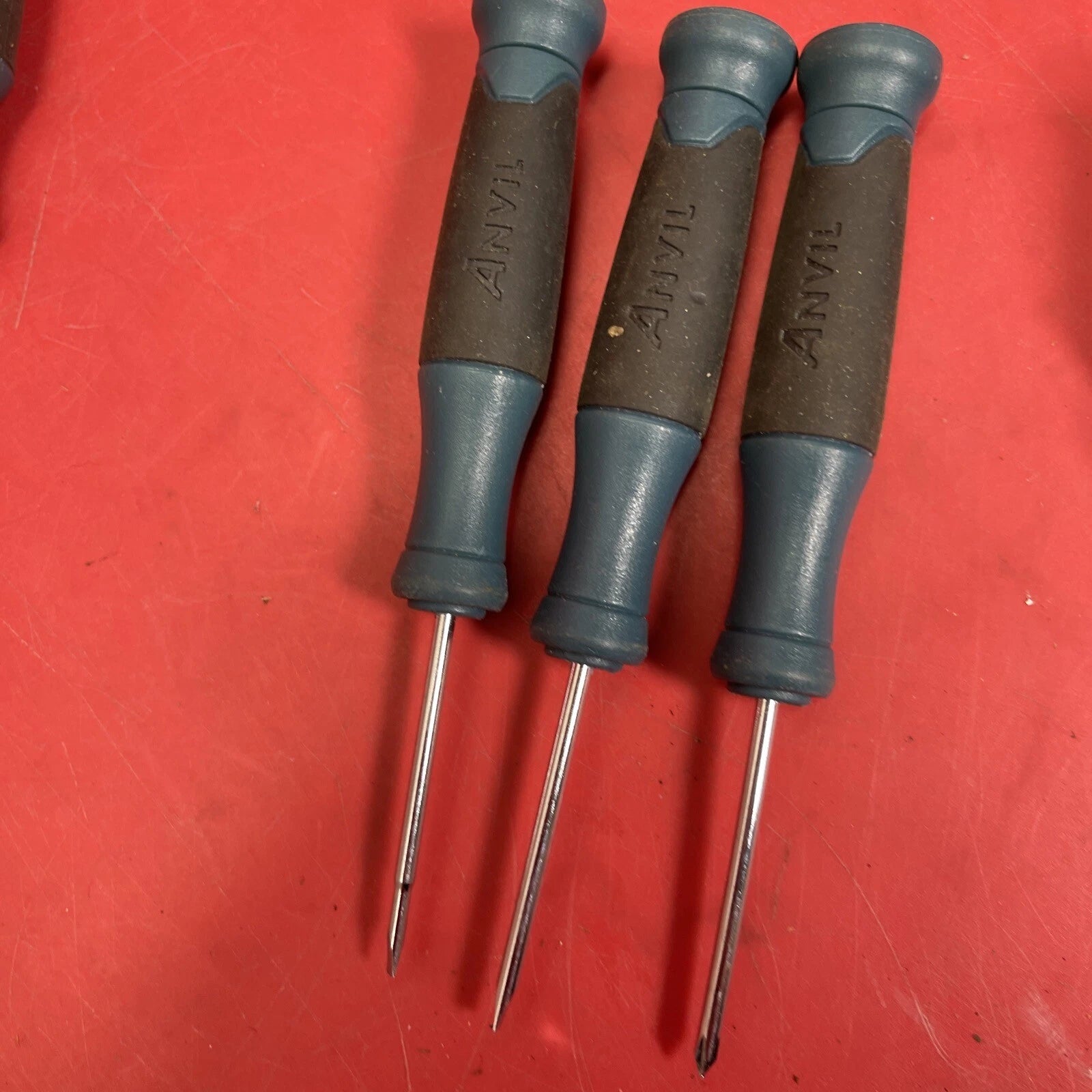 18-piece screwdriver set Anvil