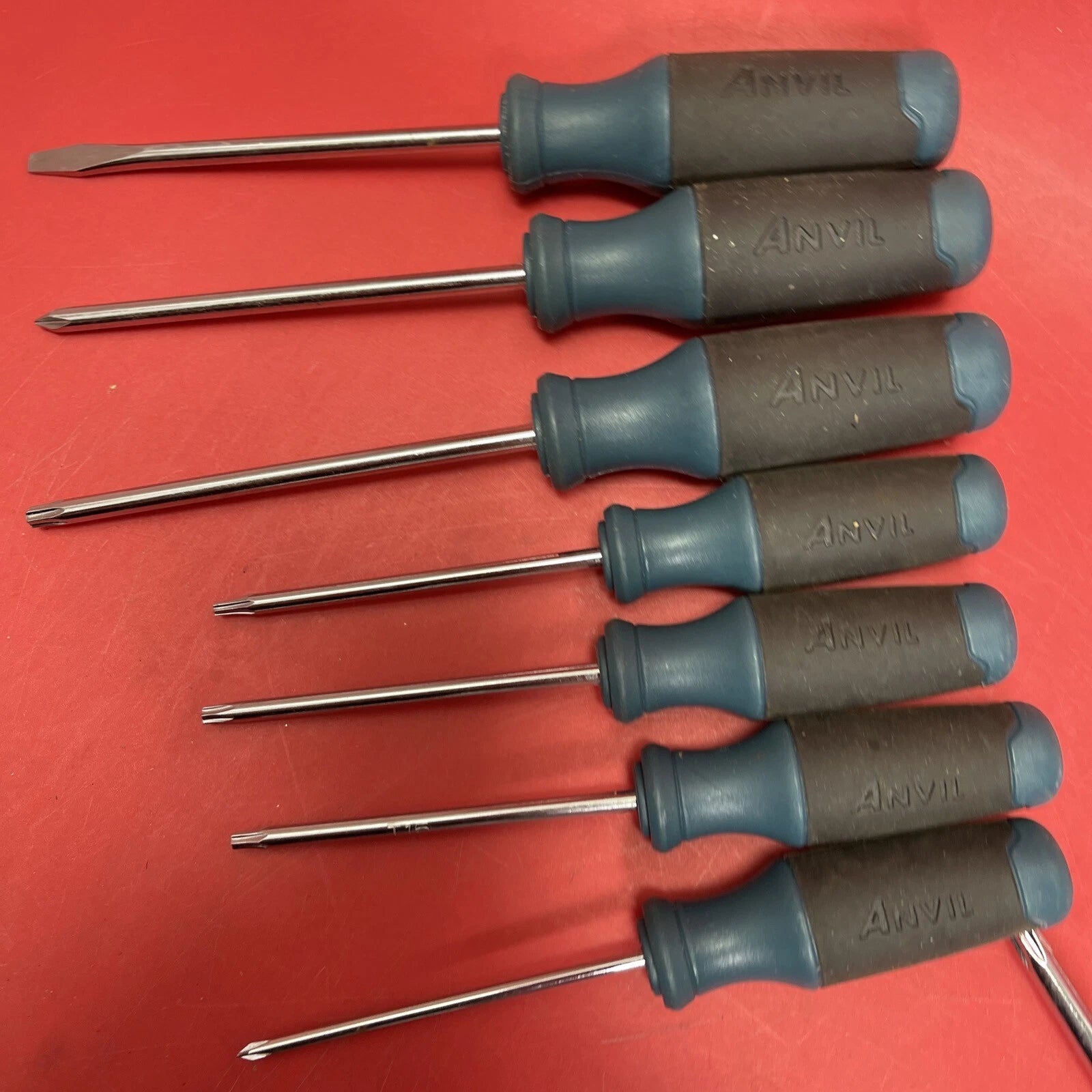 18-piece screwdriver set Anvil