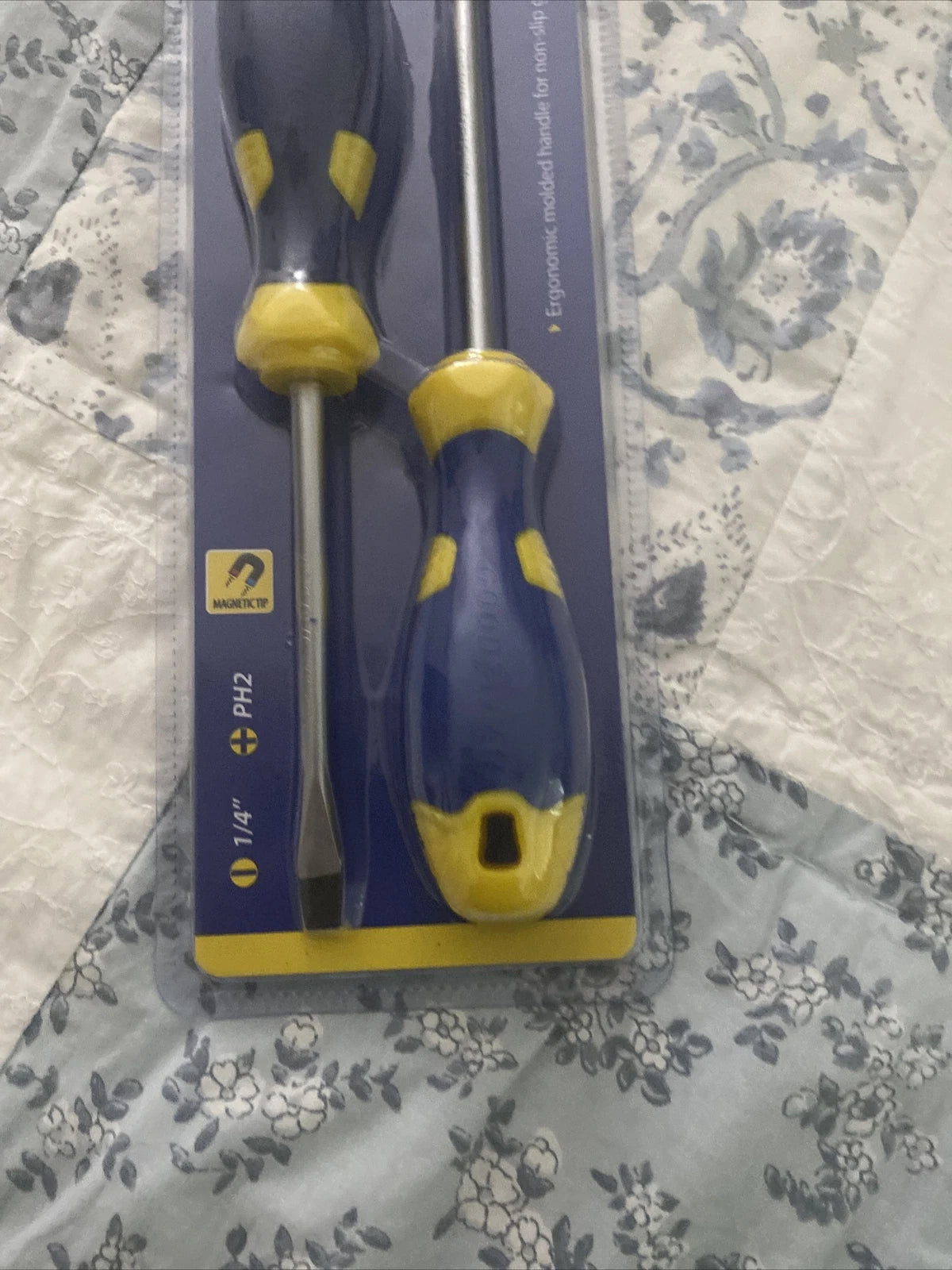 Goodyear screwdriver set Ergonomic Magnetic Tip Durable Phillips Slotted 2 Pack